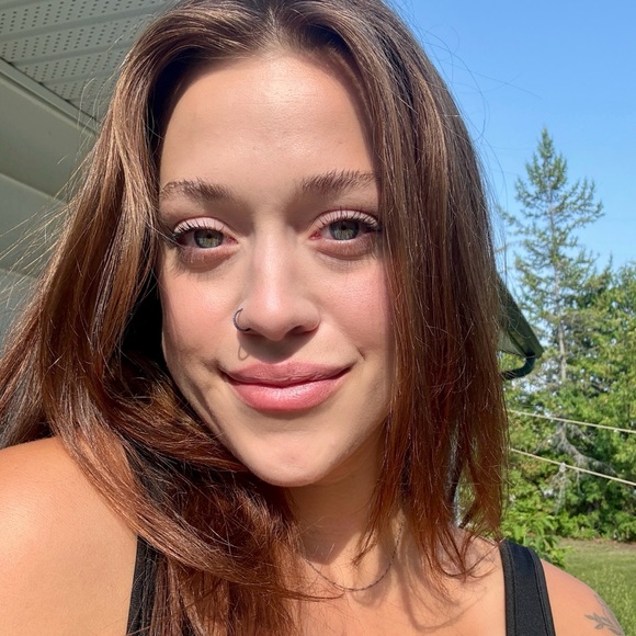 Meet your Posher, Chantel - Picture 3 of 5